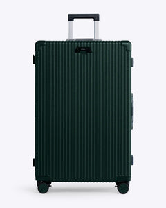 Check-In: All-In-One 28"