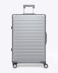 Check-in: Aluminium 28"